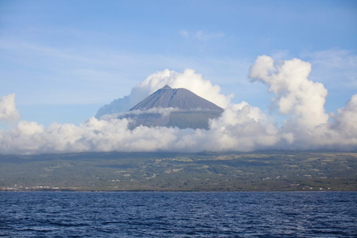 V18 - Azores Hop 2: The Natural beauties of Pico and Sao Jorge - SantaMariaManuela