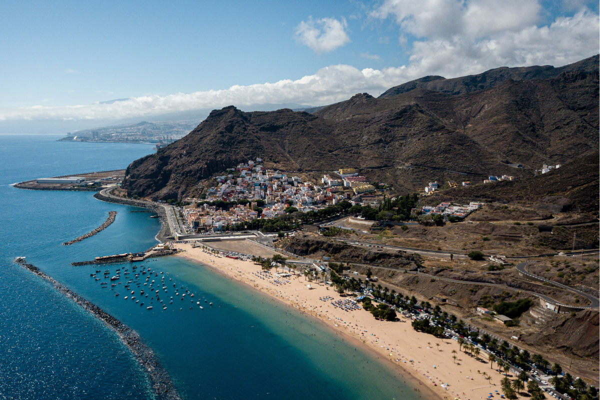 V00  - Canary Island Eco Voyage - SantaMariaManuela