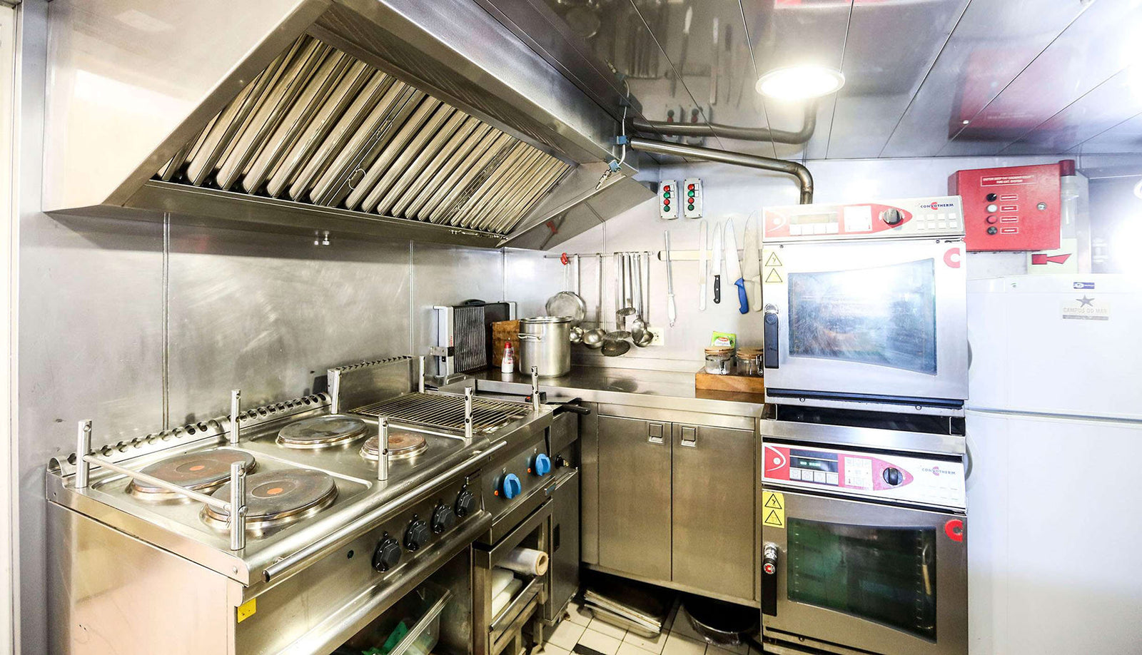 Santa Maria Manuela - Galley