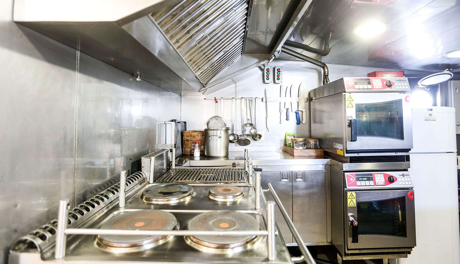 Santa Maria Manuela - Galley