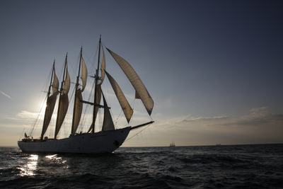 17 - Autumn blue water sailing Lisbon to Funchal - SantaMariaManuela