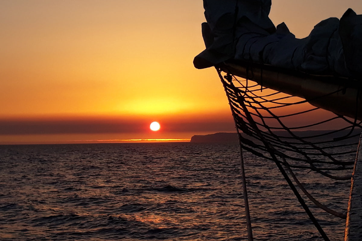 17 - Autumn blue water sailing Lisbon to Funchal - SantaMariaManuela