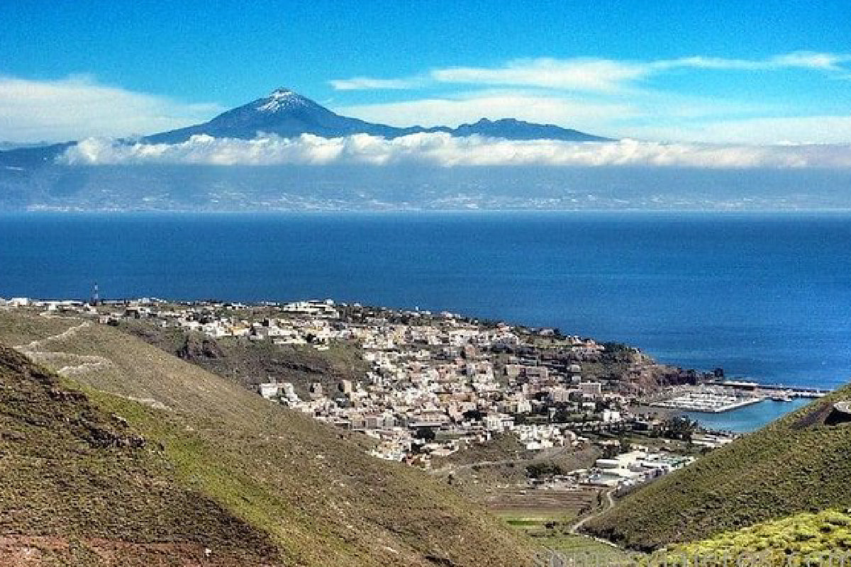 19 - Autumn blue water sailing Madeira to Canary Islands - SantaMariaManuela